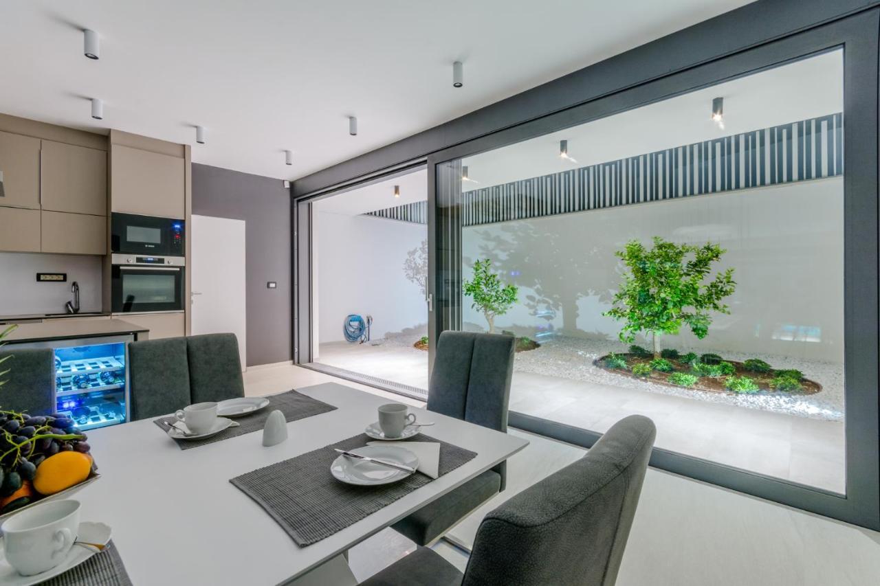 Villa Vitae & Villa Pax Sutivan ภายนอก รูปภาพ