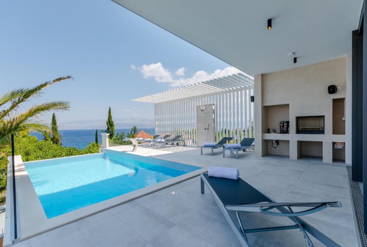 Villa Vitae & Villa Pax Sutivan ภายนอก รูปภาพ